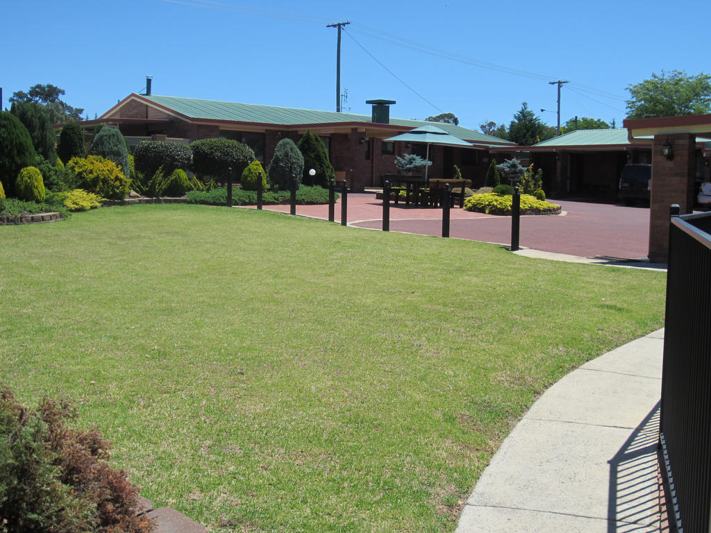 Stannum Lodge Motor Inn Stanthorpe Exteriér fotografie